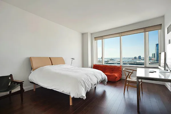 Sold by Town Residential | media 2