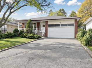 22 Coral Harbour Cres, Markham, ON L3T 2Z7