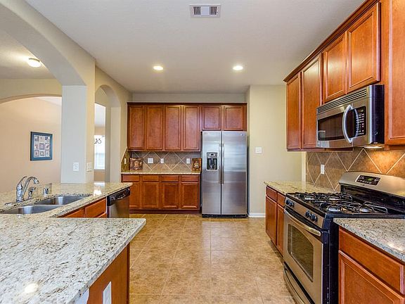 4th image of 11115 Starling Creek Dr