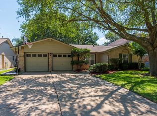 15622 Edenvale St, Friendswood, TX 77546