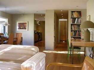 3190 Birdsall Ave, Oakland, CA 94619