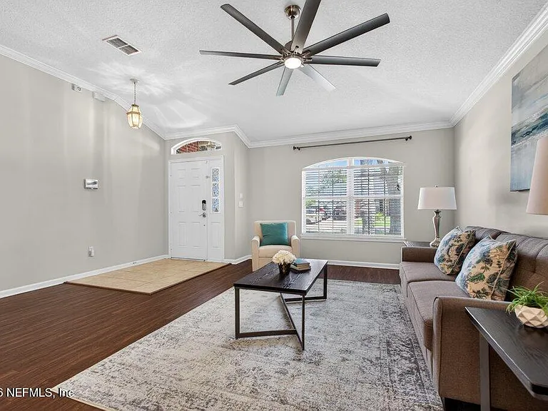 1634 Majestic View Ln — Photo 7