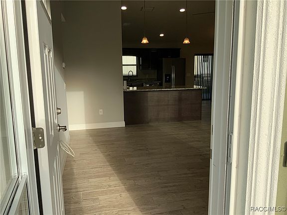 4th image of 9572 N Emellia Ave