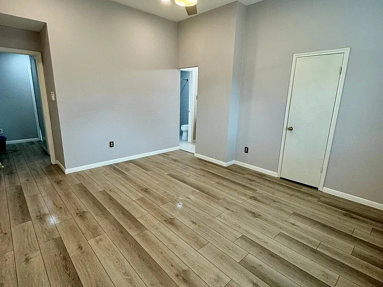 1321 Homestead St — Photo 6