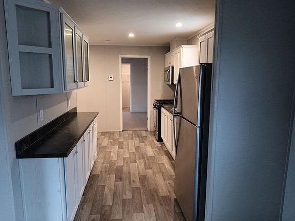 2nd image of 5195 Rhine Dr #43