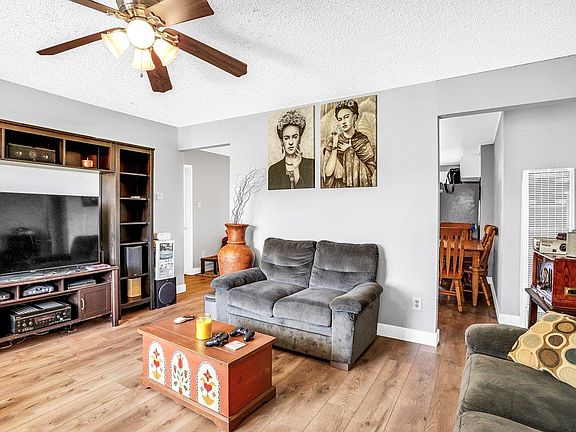 3rd image of 1237 Maple Ave