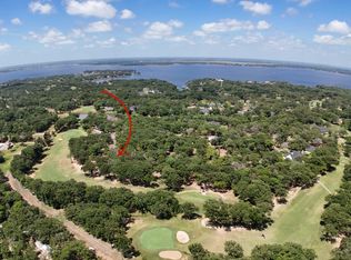 225 Colonial Dr, Mabank, TX 75156