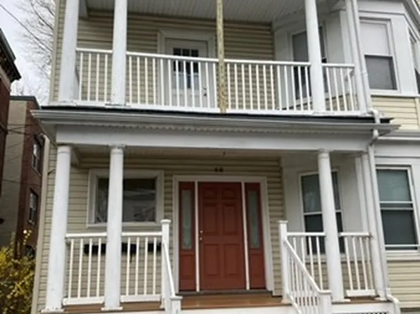48 Estes St, Lynn, MA 01902
