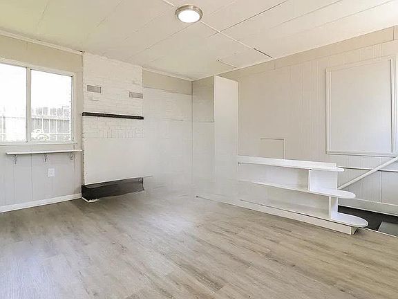 5th image of 26636 Parkington St #1