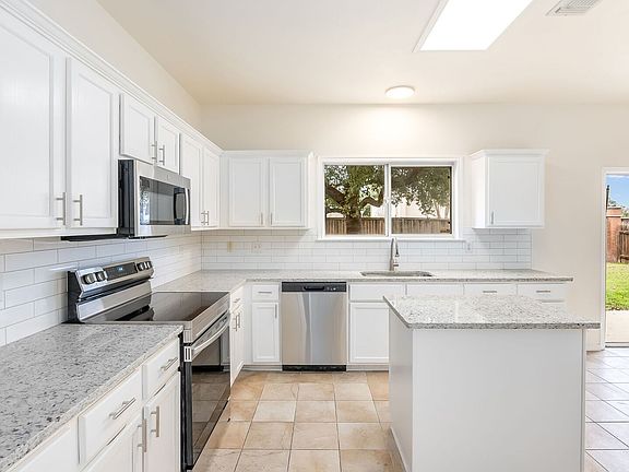 5th image of 11934 BARKSTON DR