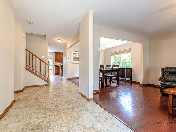3rd image of 270 W Winding Trail Cir
