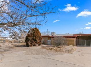 5600 Cletsoway Dr SW, Albuquerque, NM 87105