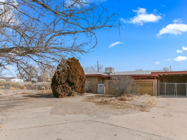 5600 Cletsoway Dr SW, Albuquerque, NM 87105