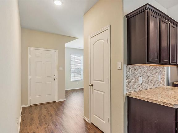 4th image of 5507 Carlisle Grove Trce