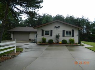 6986 Hillside Pl, Port Sanilac, MI 48469