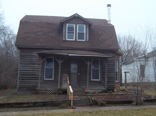 906 S 2nd Ave, Marshalltown, IA 50158