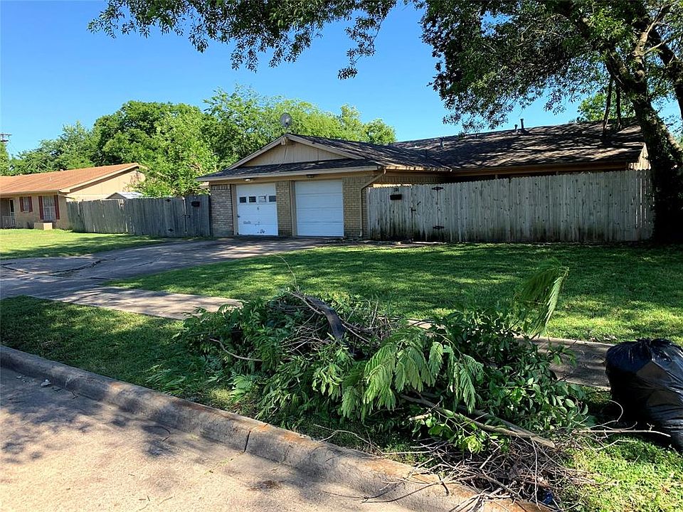 1st image of 614 Royal Crest Dr
