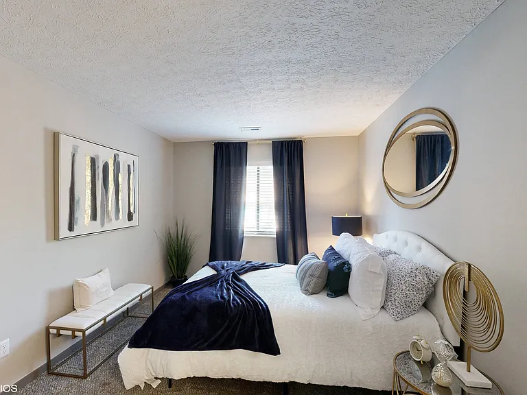 Silvertree at Little Turtle Apartments — Photo 11