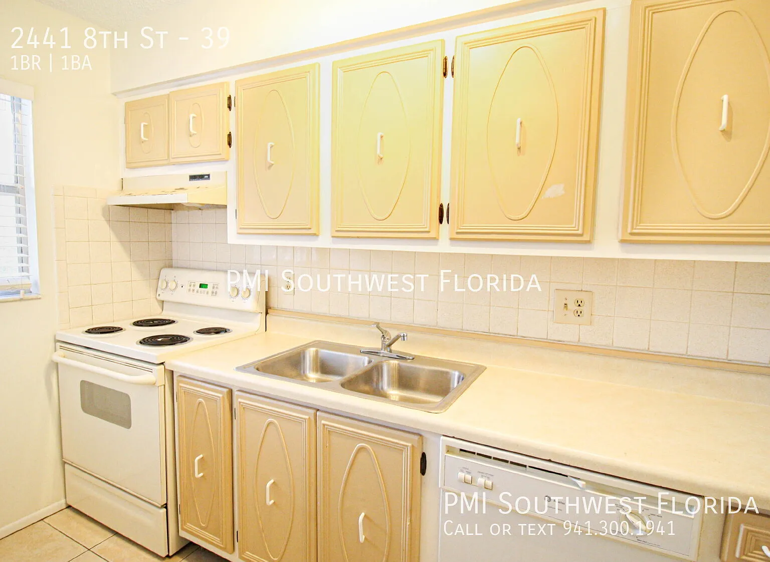 Live Downtown! Pet-Friendly 1BR/1BA Sarasota Condo for Rent — Photo 3