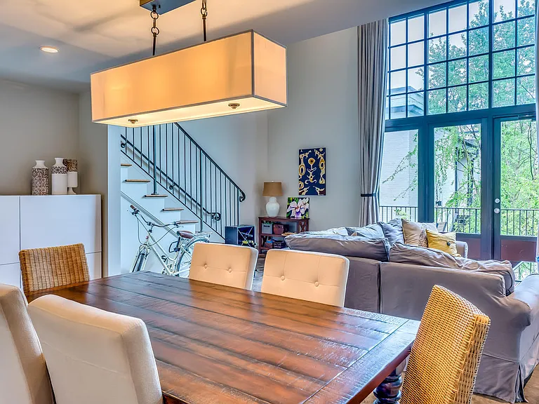 509 Cloverdale Rd #201 — Photo 11