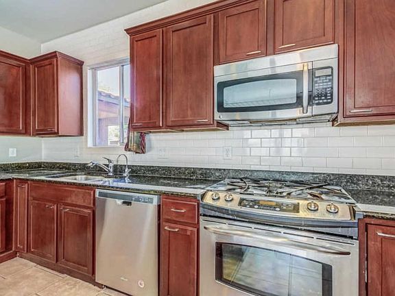 4th image of 21069 W Park Meadows Dr