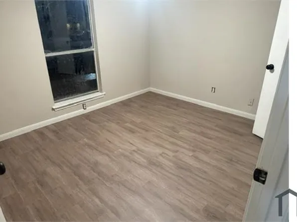 313 Taurus Dr, Cedar Hill, TX 75104
