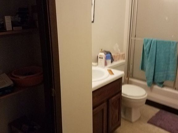 2nd image of 219 Washington Ave Unit 5