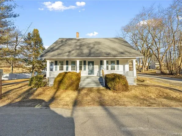 13 Church Street, Plainfield, CT 06354
