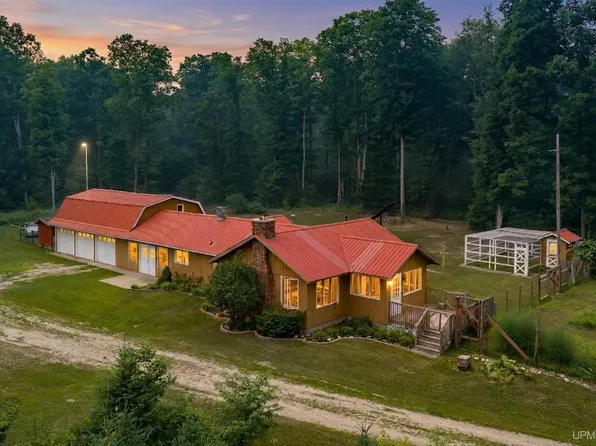 12152 County Road 442, Rapid River, MI 49878