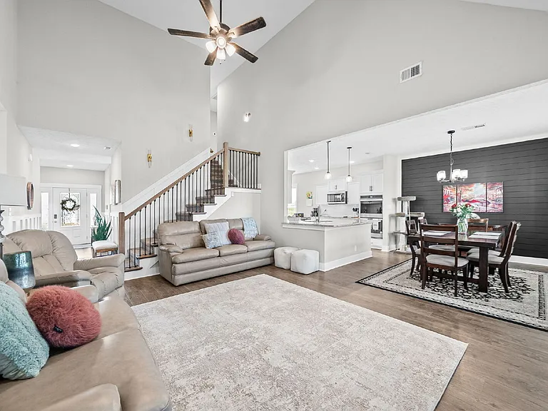 538 Fieldview Way — Photo 7