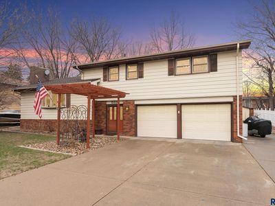 5104 W Saint James Dr, Sioux Falls, SD, 57106