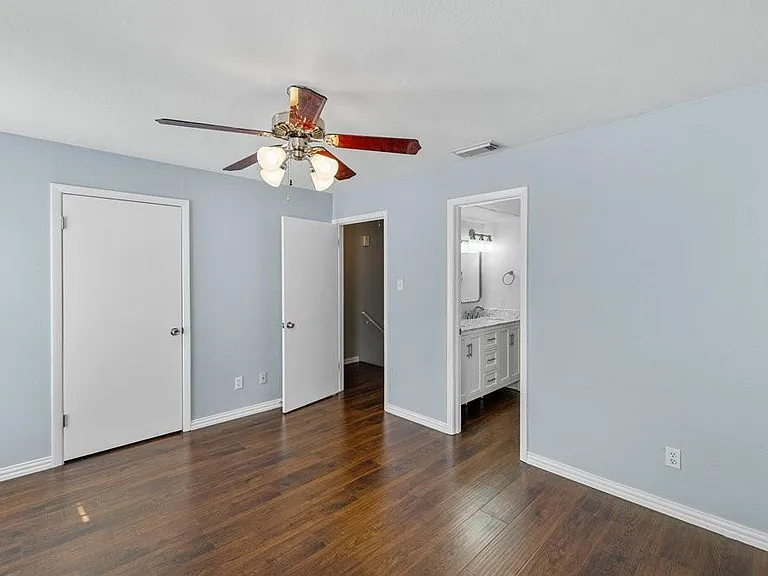 3818 N Hall St #125 — Photo 8