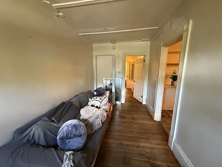 1 Bodfish Ave — Photo 7