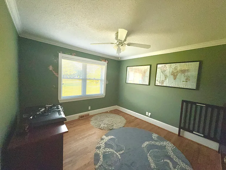 4109 Weddington Rd — Photo 2