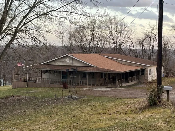 577 Springview St, East Liverpool, OH 43920