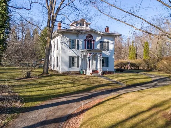 105 Chemung St, Waverly, NY 14892