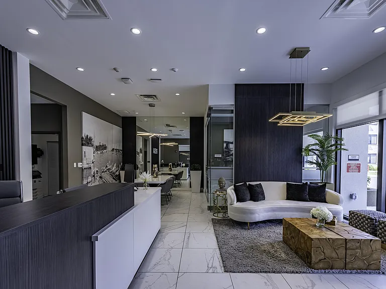 Resia Biscayne Drive — Photo 27