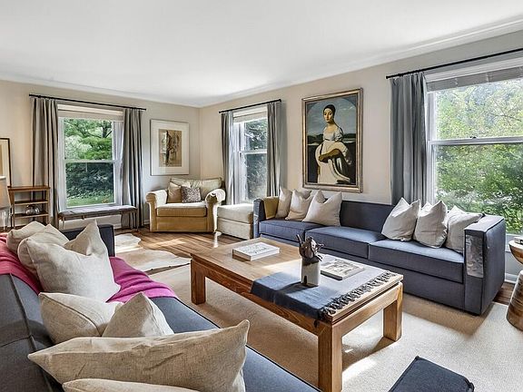 2nd image of 3606 W Chantilly COURT