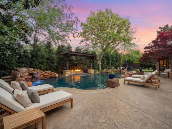 2105 Denver Dr, Southlake, TX 76092