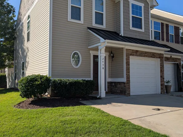 2458 Silverthorn Dr, Charlotte, NC 28273