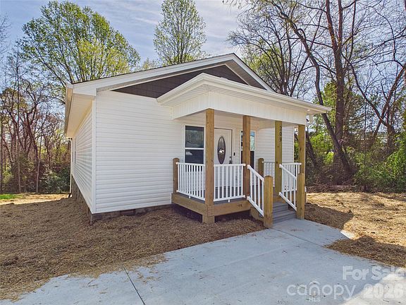 3rd image of 209 Hauss Ridge Rd SE