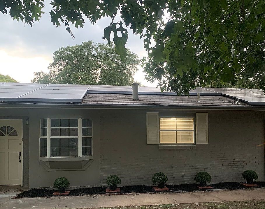 2nd image of 708 Royce Dr