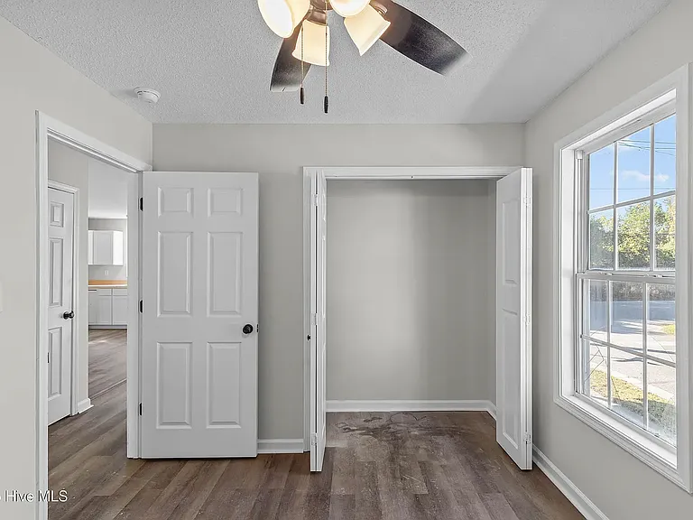 1216 Walt Bellamy Dr — Photo 4