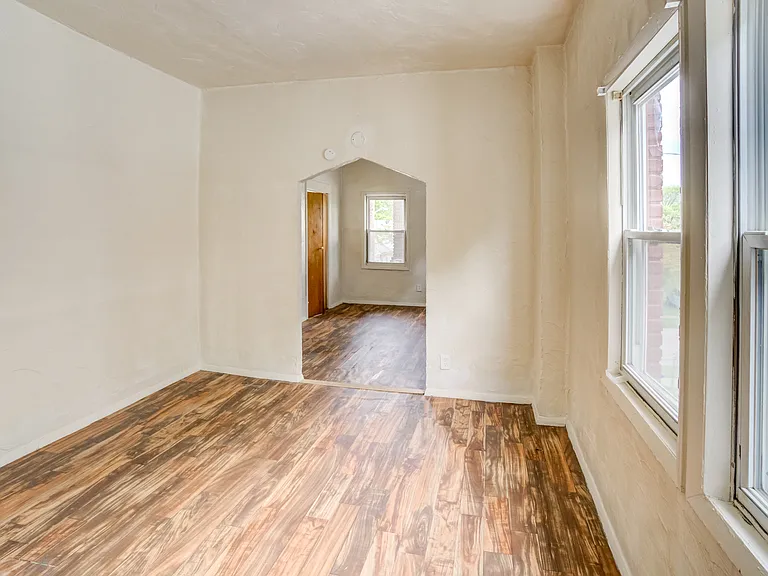 3467 E 149th St #1 — Photo 5