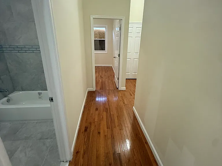 826 S 15th St #1R — Photo 6