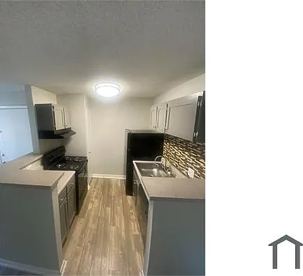 1336 E 60th St S #6H — Photo 10