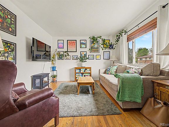 2nd image of 1521 Lamplighter Drive