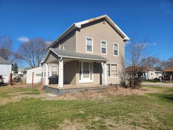 523 1st St NW, Waverly, IA 50677
