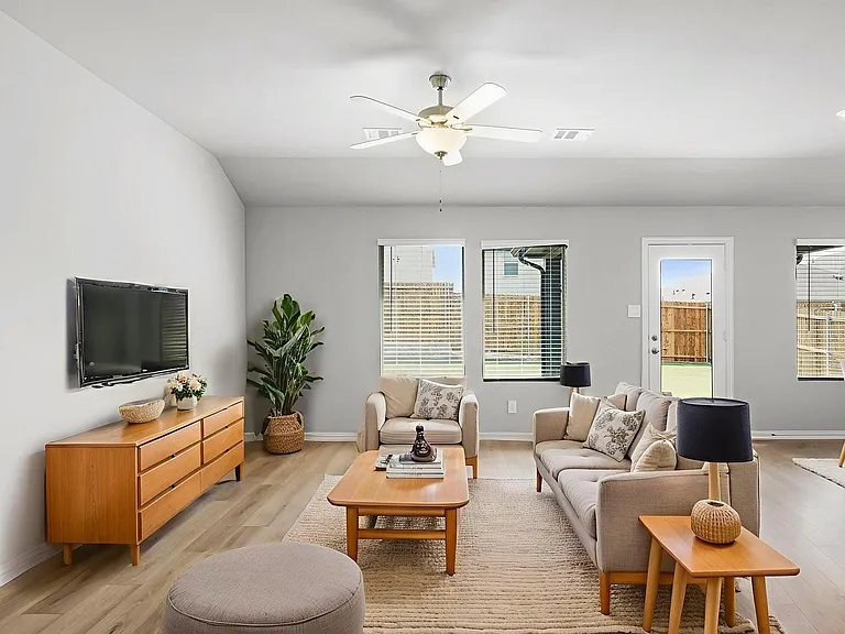 602 Midnight Oak Dr — Photo 1