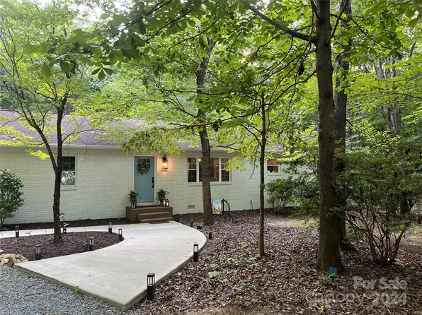 8008 Potter Rd, Matthews, NC 28104